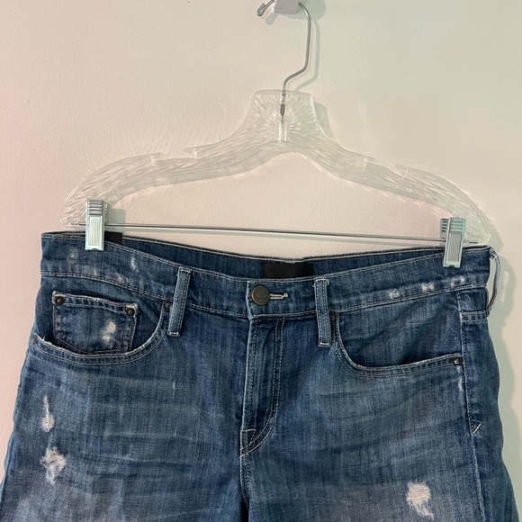 Vince Mason Relaxed Short in Wrecked Wash - Picture 8 of 13